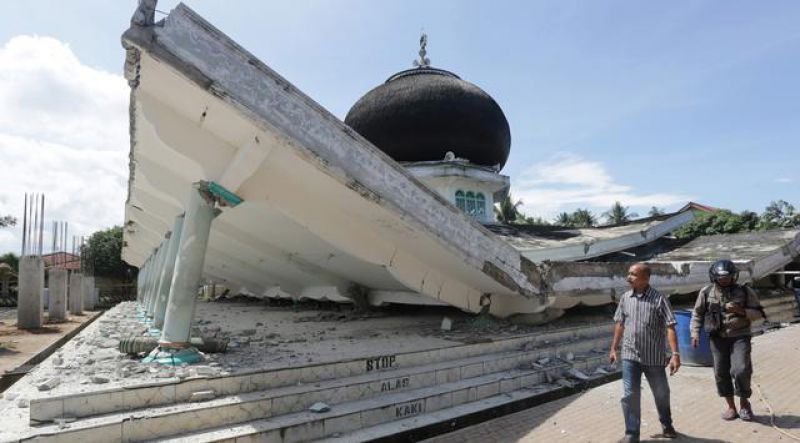 Bantu Bangun Mesjid Untuk Muslim Maluku